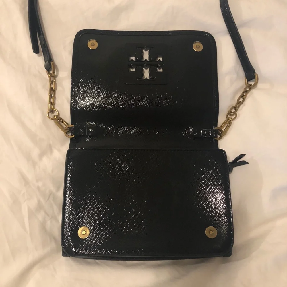 Tory Burch Black Patent Leather Crossbody Bag with Gold Hardware